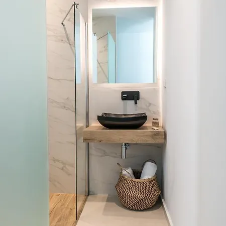 Riviere Paros * Naousa