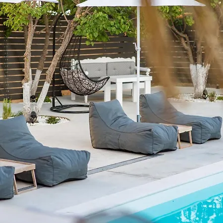 Riviere Paros * Naousa