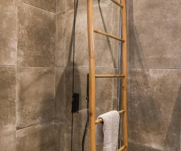 Riviere Paros Naousa