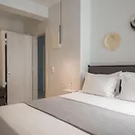 Riviere Paros فندق ناوسا