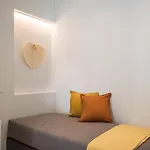 Riviere Paros ناوسا