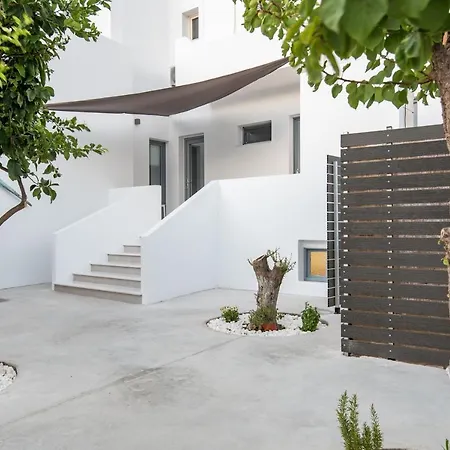Riviere Paros Naousa (Paros)