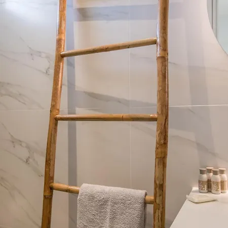 Riviere Paros מלון נאוסה