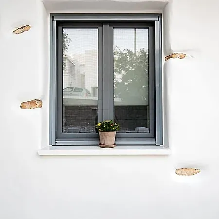Riviere Paros 纳乌萨