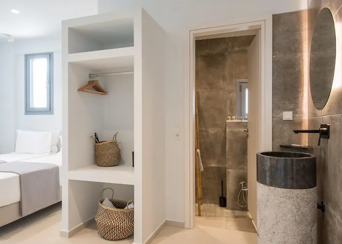 Riviere Paros Hotel Naousa (Paros)